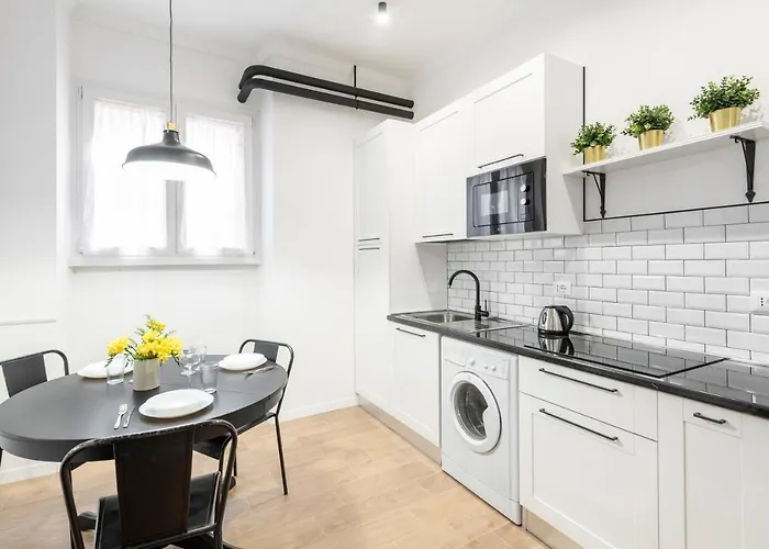 White Flat Ground Floor * רומא